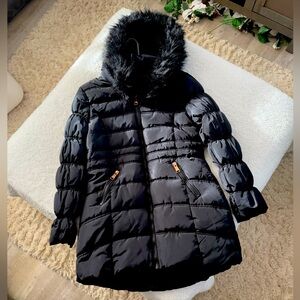 Black Full-Zipper Winter Coat with Fur Hood- Size XL